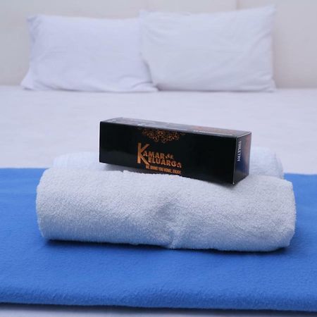 Kamar Keluarga Tanah Abang Hotel Jakarta Exterior foto