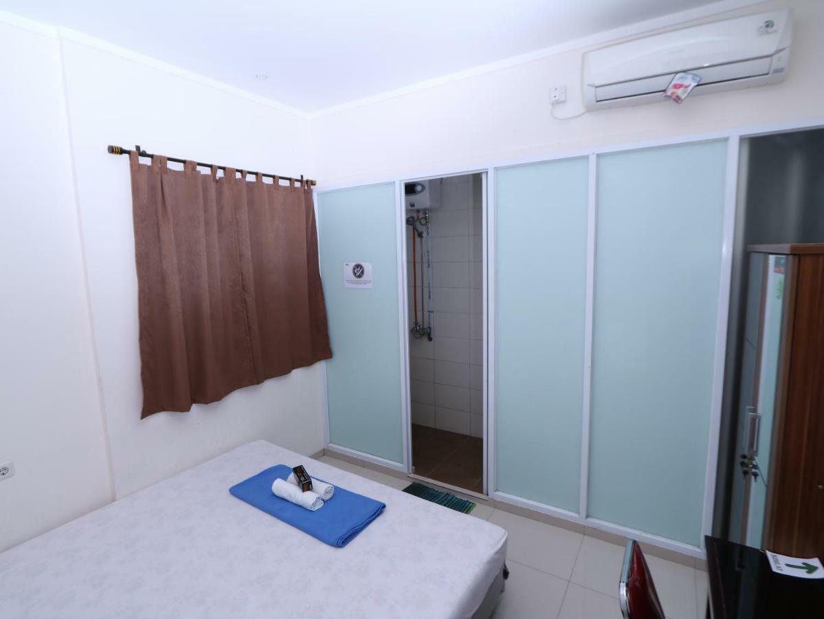Kamar Keluarga Tanah Abang Hotel Jakarta Exterior foto