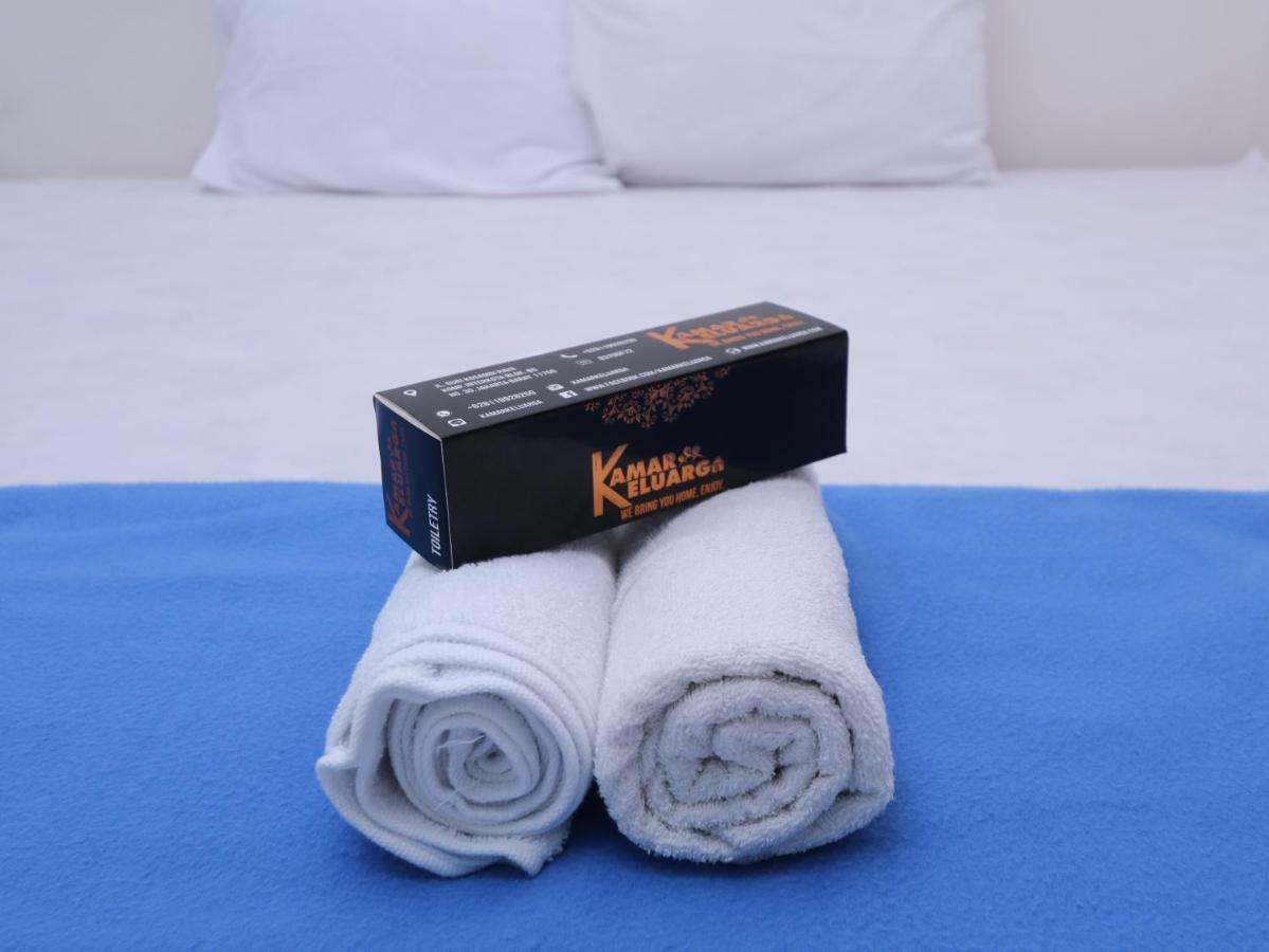 Kamar Keluarga Tanah Abang Hotel Jakarta Exterior foto